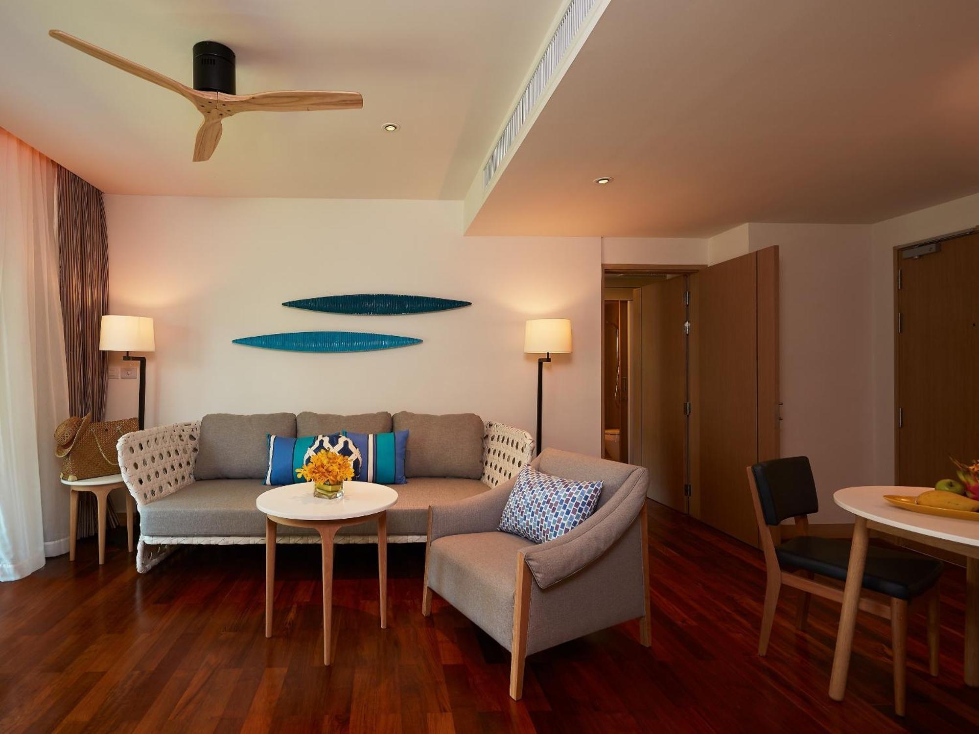 Hotel Amari Koh Samui Chaweng  Esterno foto Living room of a suite