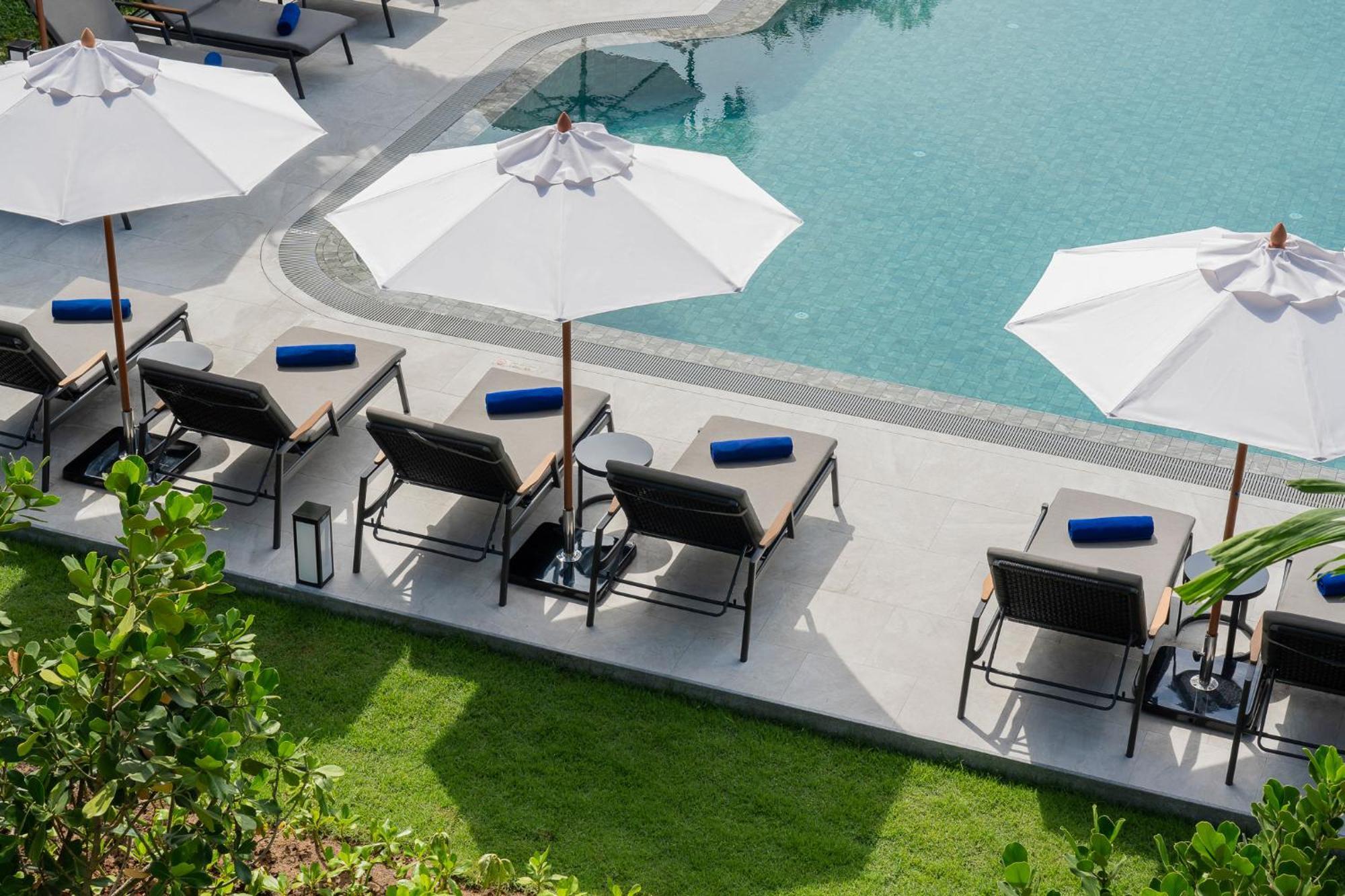 Hotel Amari Koh Samui Chaweng  Esterno foto The swimming pool at the hotel